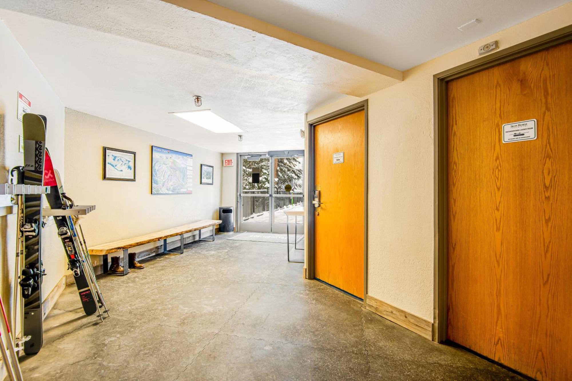 Iron Horse Resort Winter Park Room photo